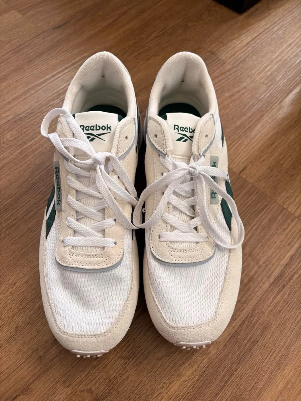 Reebok Suede Forte Racer Sneakers! Size Mens 10